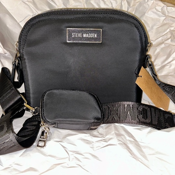 STEVE MADDEN BDAREN NYLON BLACK DOME BAG. MATTE BLACK. TRENDY+CHIC. NWTS. - Picture 6 of 15